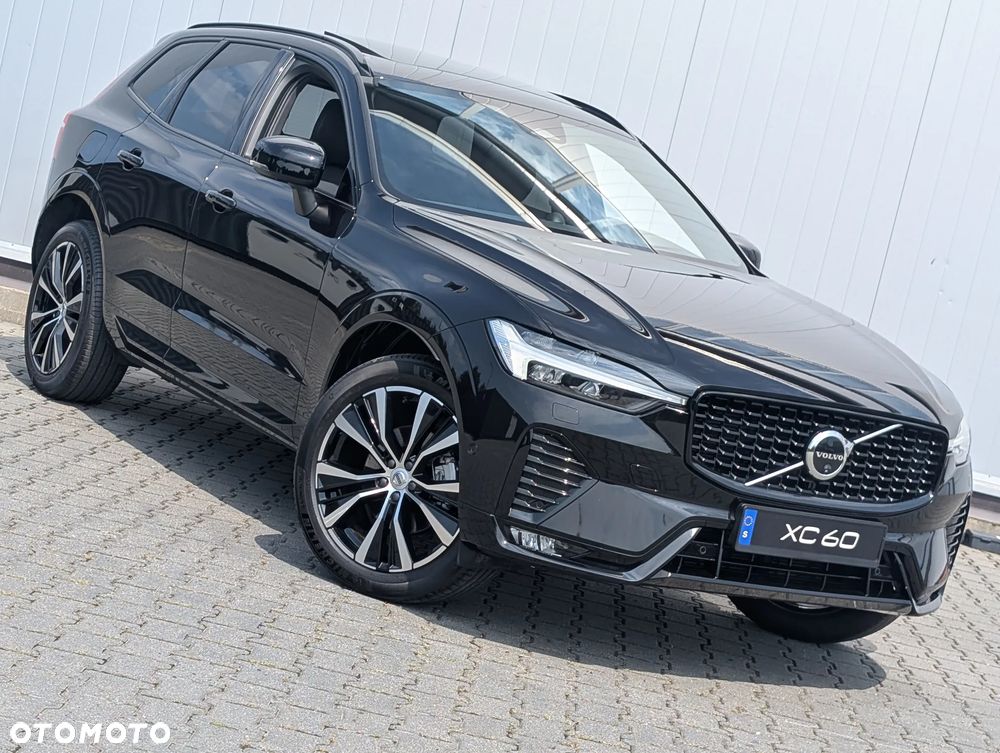 Volvo XC 60 B5 B AWD Ultimate Dark - 11