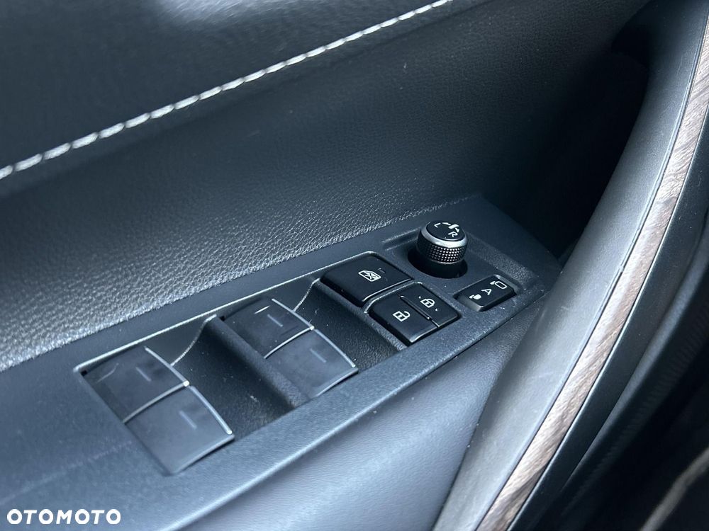 Toyota Corolla 1.8 Hybrid Comfort - 23