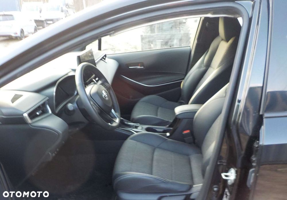 Toyota Corolla - 25