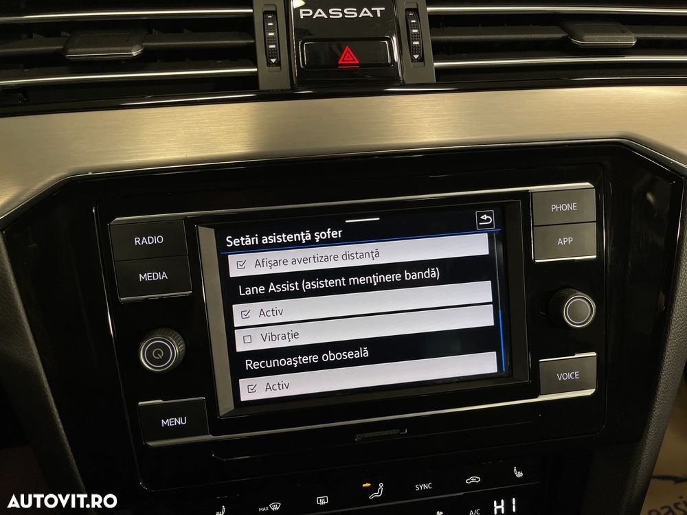 Volkswagen Passat 2.0 TDI DSG Highline - 13