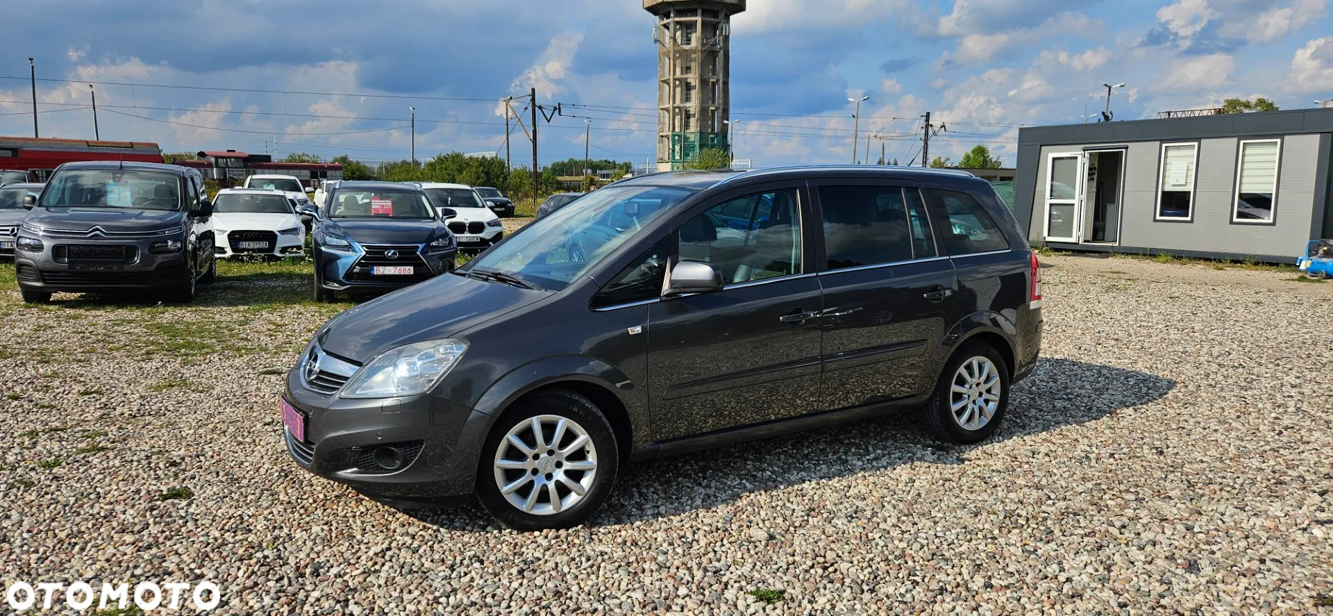 Opel Zafira 1.8 Cosmo - 9