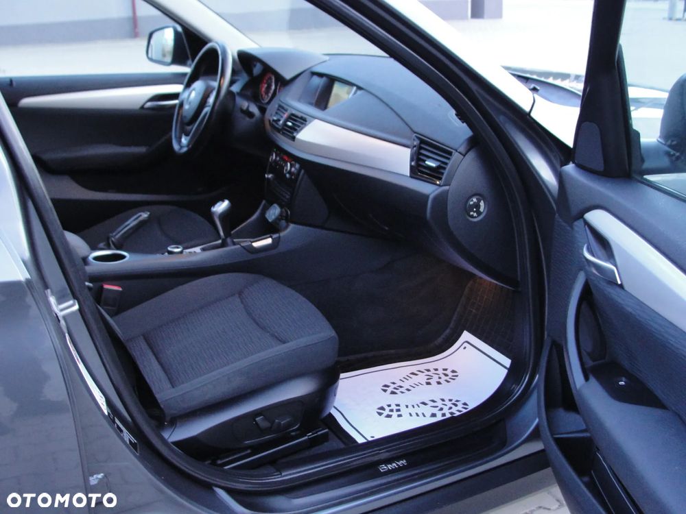 BMW X1 xDrive20d Sport Line - 20
