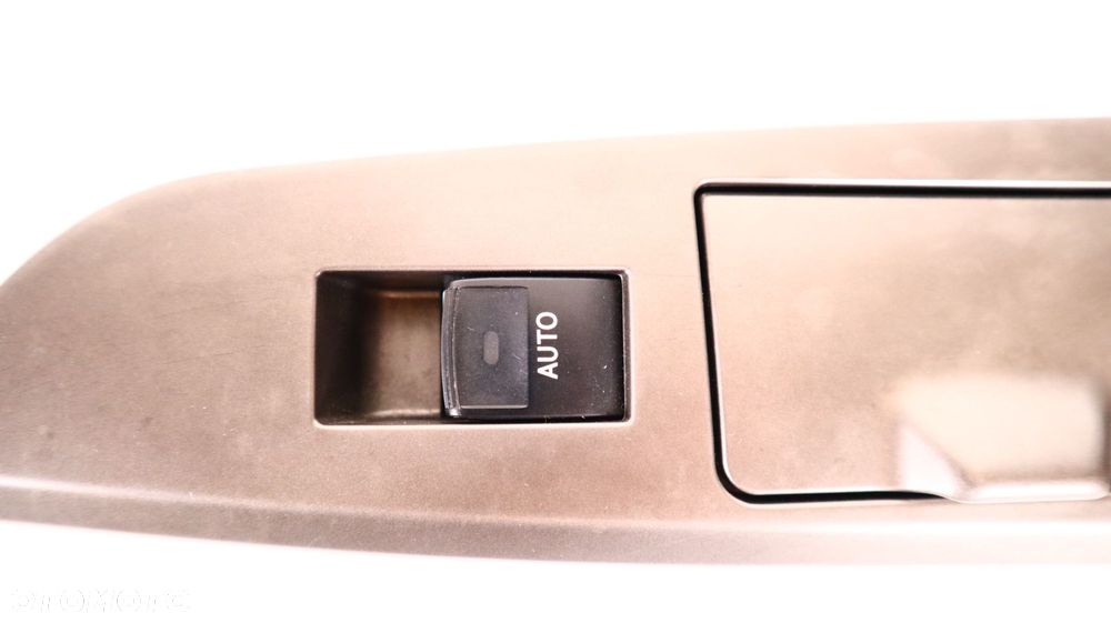 TOYOTA LAND CRUISER 200 PANEL SZYB POPIELNICZKA PRAWA TYŁ - 3