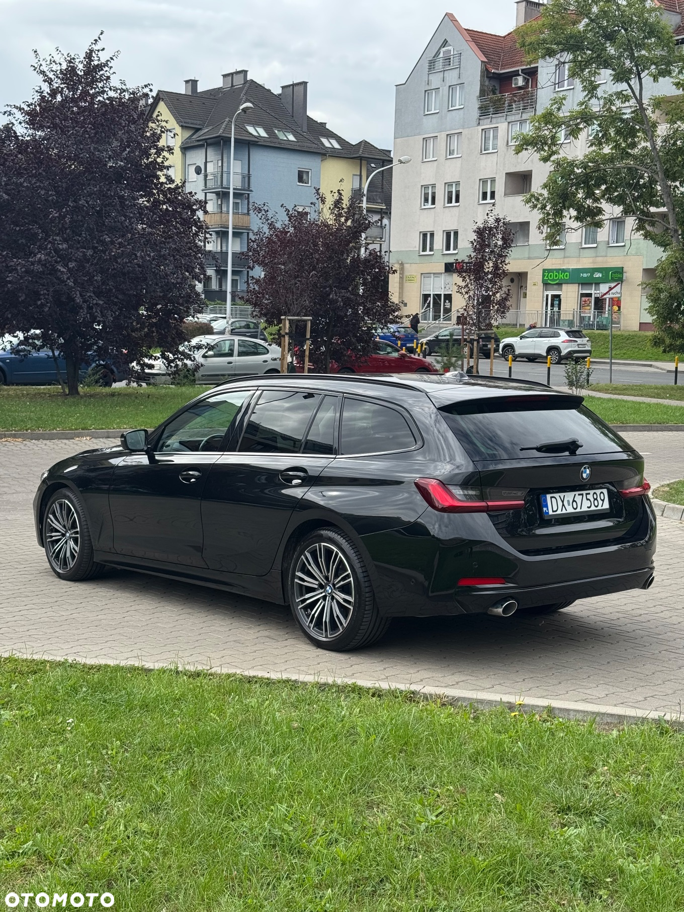 BMW Seria 3 318d Touring - 10