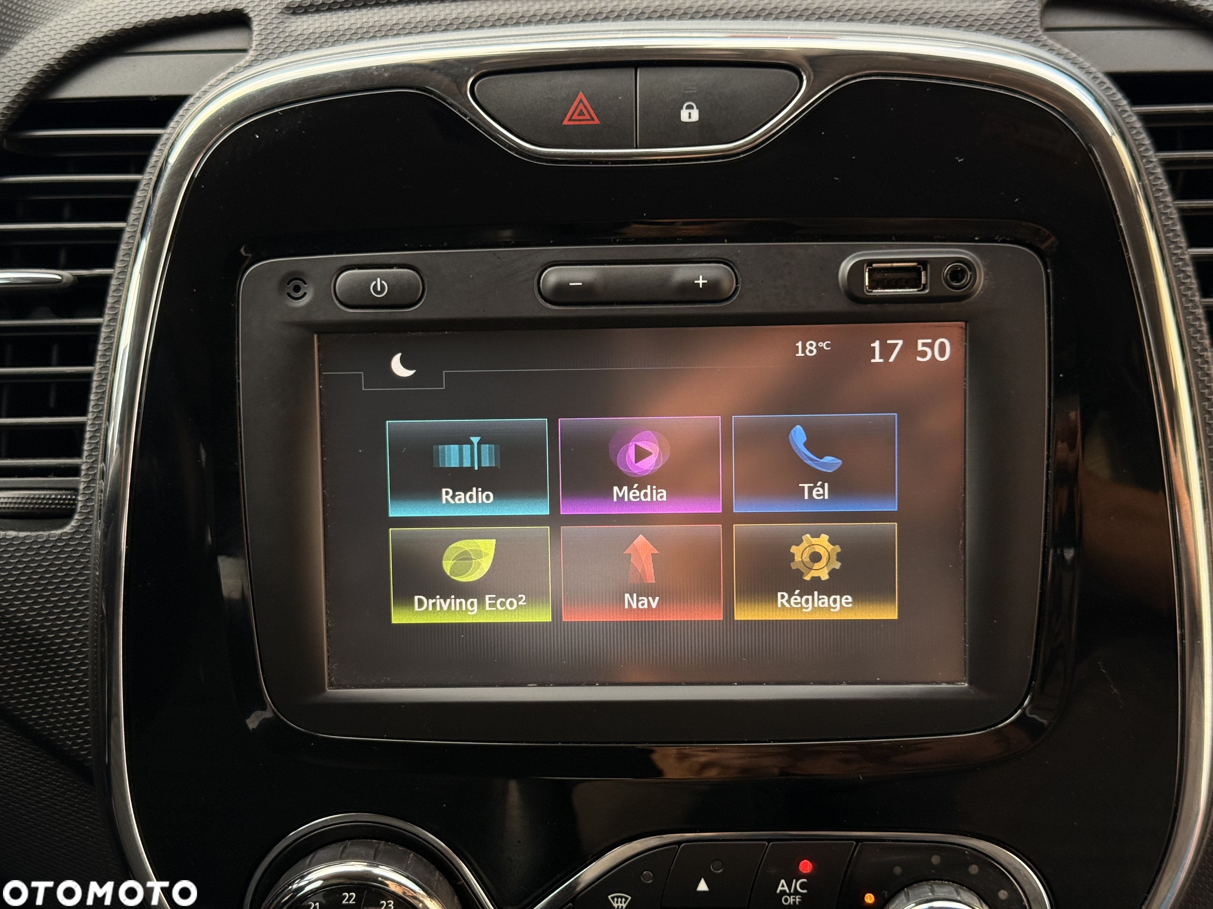 Renault Captur - 19