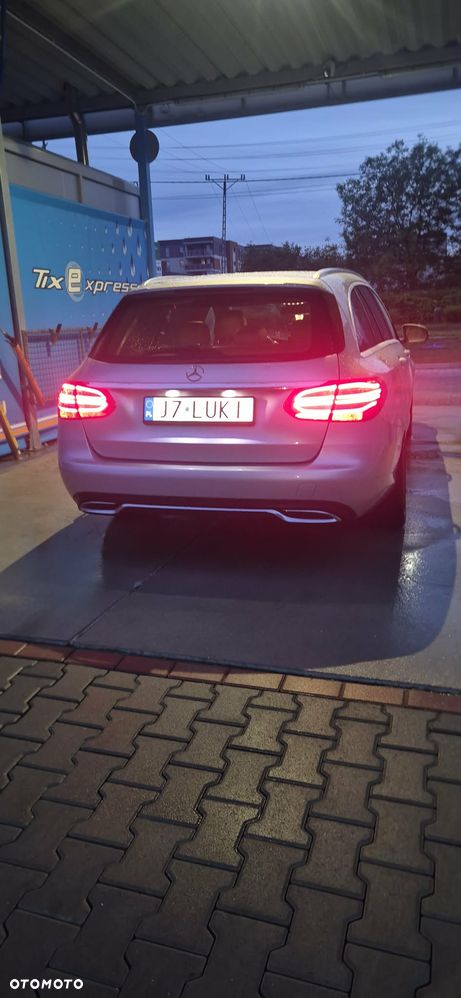Mercedes-Benz Klasa C 250 (BlueTEC) d 4-Matic 7G-TRONIC - 4