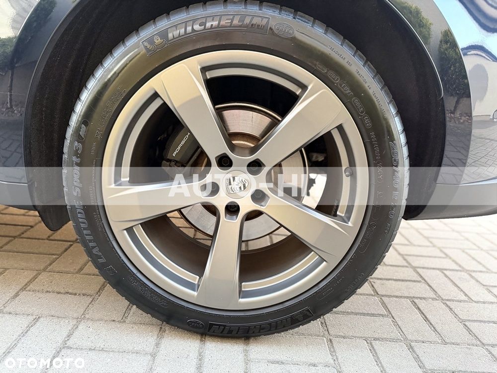 Porsche Macan T - 23
