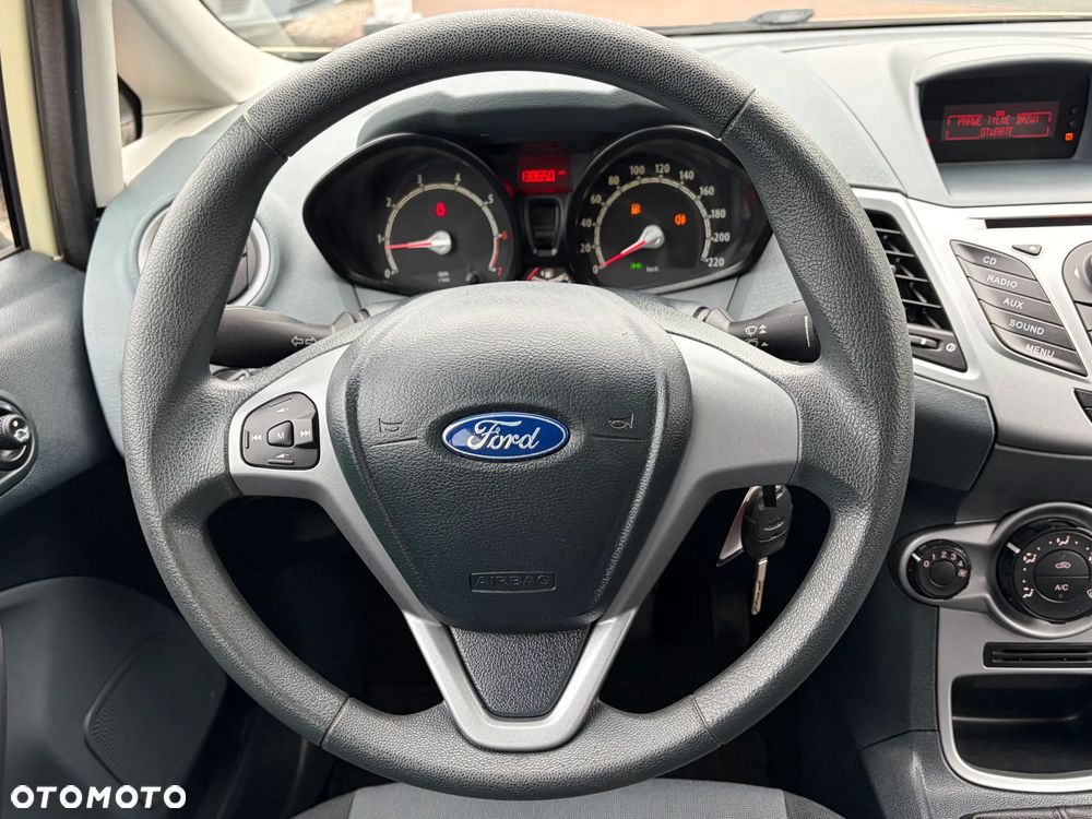Ford Fiesta 1.25 Trend - 15