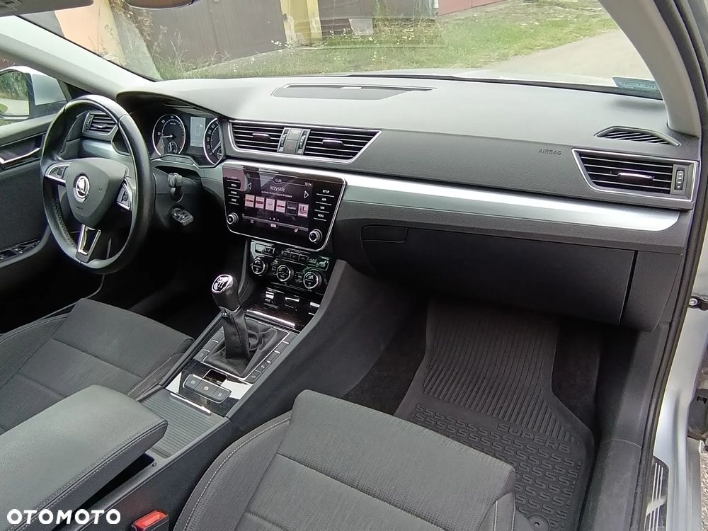 Skoda Superb 2.0 TDI Ambition - 15
