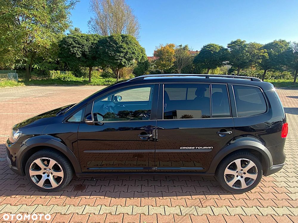 Volkswagen Touran 1.4 TSI Cross - 37
