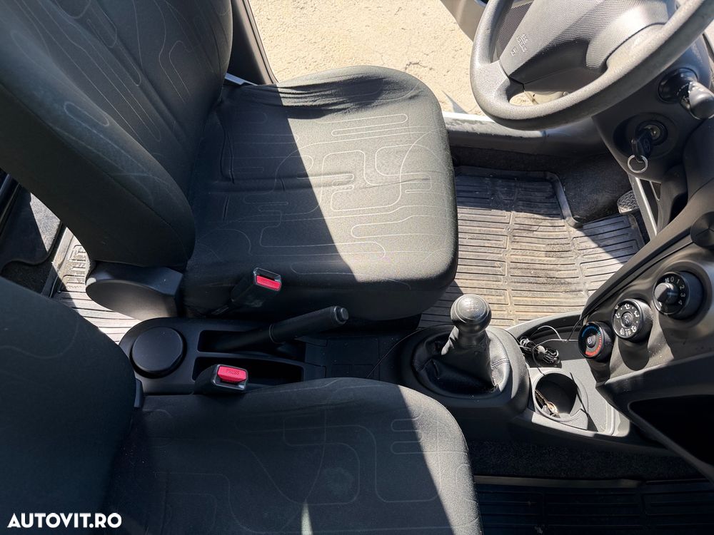 Toyota Yaris 1.0 VVT-i Terra - 16