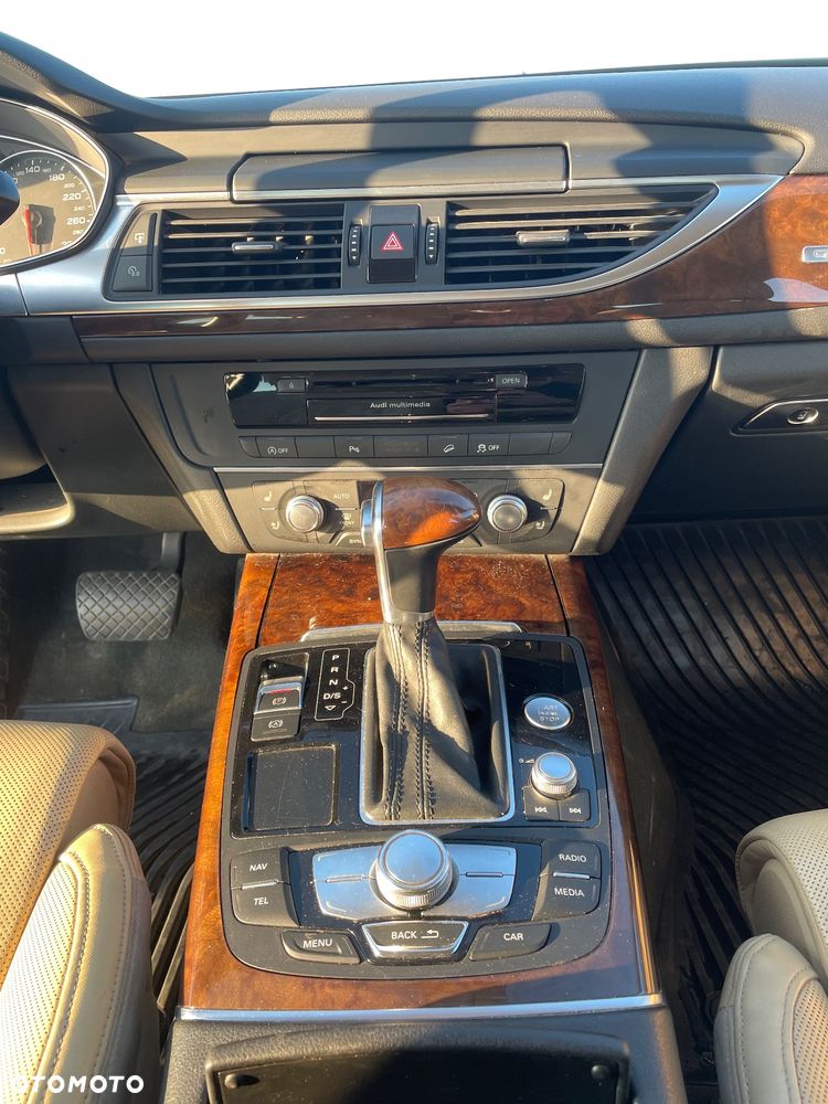 Audi A6 Allroad - 35