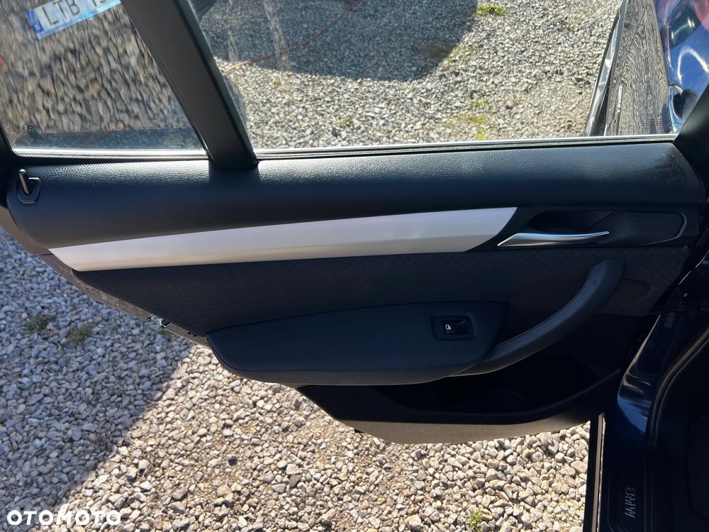 BMW X3 xDrive20d - 25