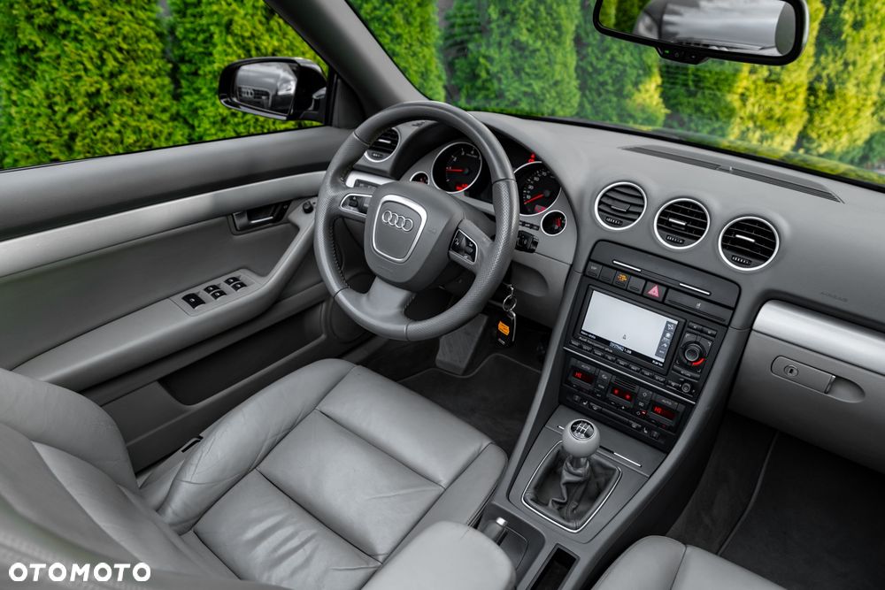 Audi A4 Cabrio 1.8 T - 36