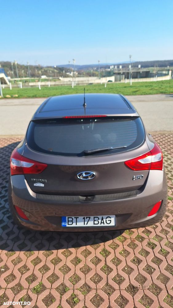 Hyundai i30 1.6 MPi Highway - 2