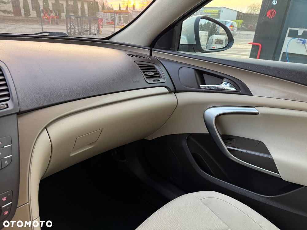 Opel Insignia 2.0 CDTI Cosmo - 25