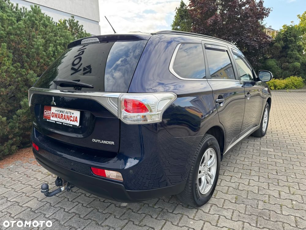 Mitsubishi Outlander 2.0 Invite + 2WD - 20