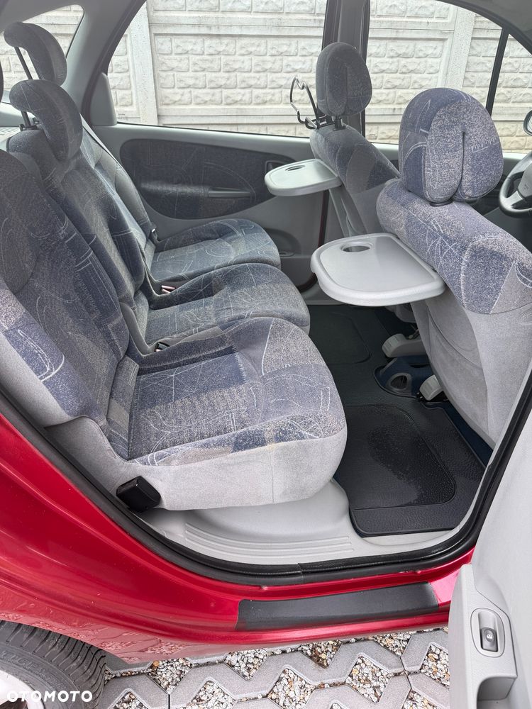 Renault Scenic 1.6 16V EXA - 8