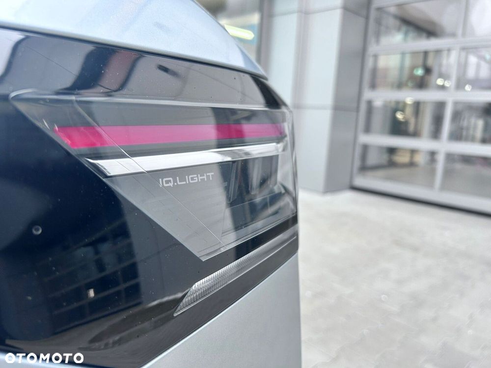 Volkswagen Passat - 32