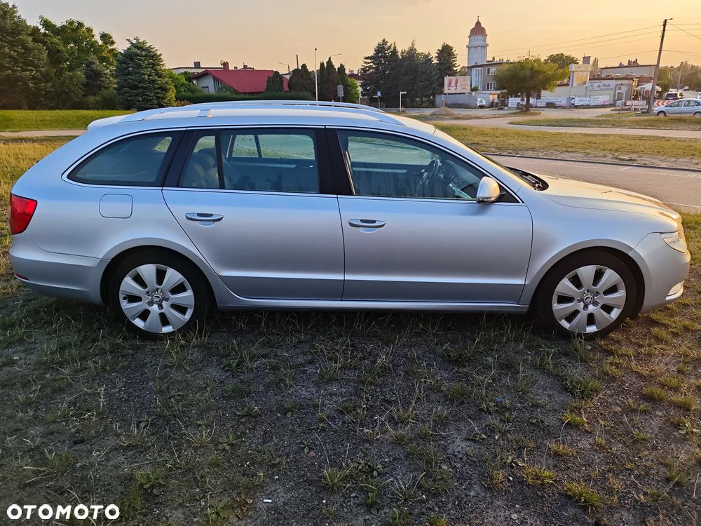 Skoda Superb 1.6 TDI Comfort / Active Greenline - 9
