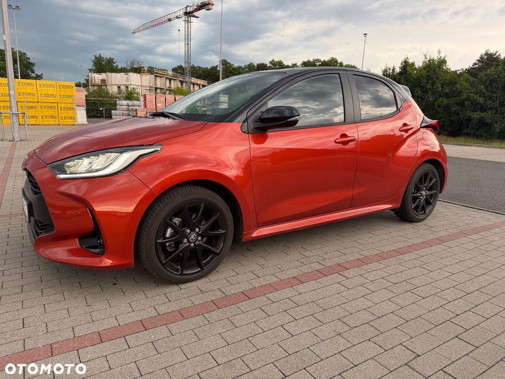 Toyota Yaris Hybrid 1.5 Executive - 11
