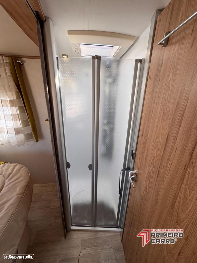 Bavaria Style I740 c.central e basculante - 25