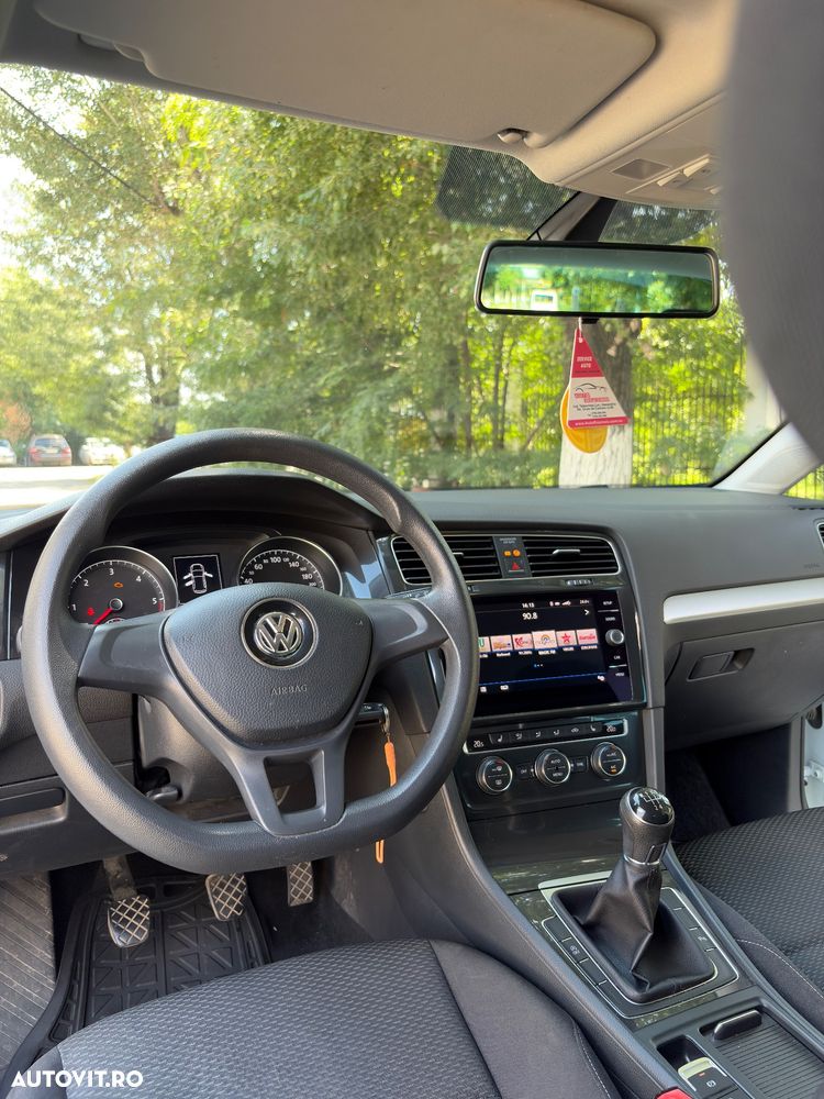 Volkswagen Golf 1.6 TDI Trendline - 13