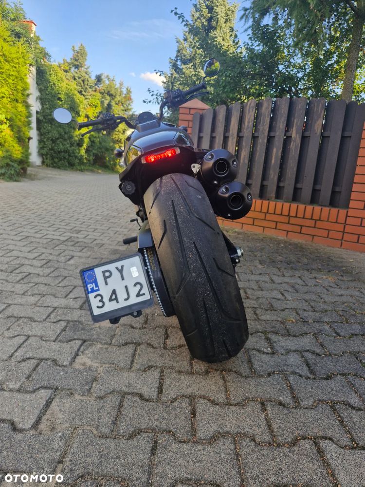 Harley-Davidson Sportster - 1