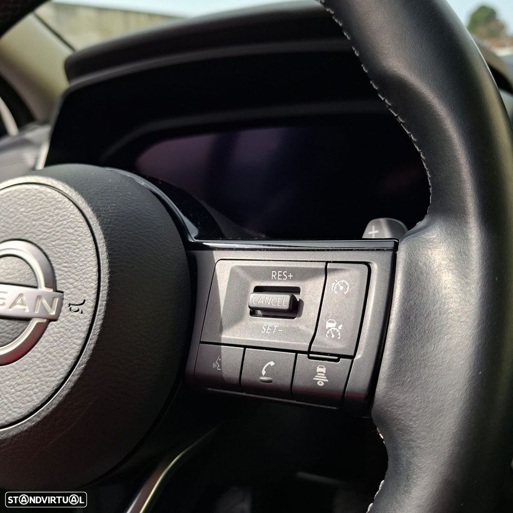 Nissan Qashqai 1.3 DIG-T N-Connecta LED Xtronic - 12