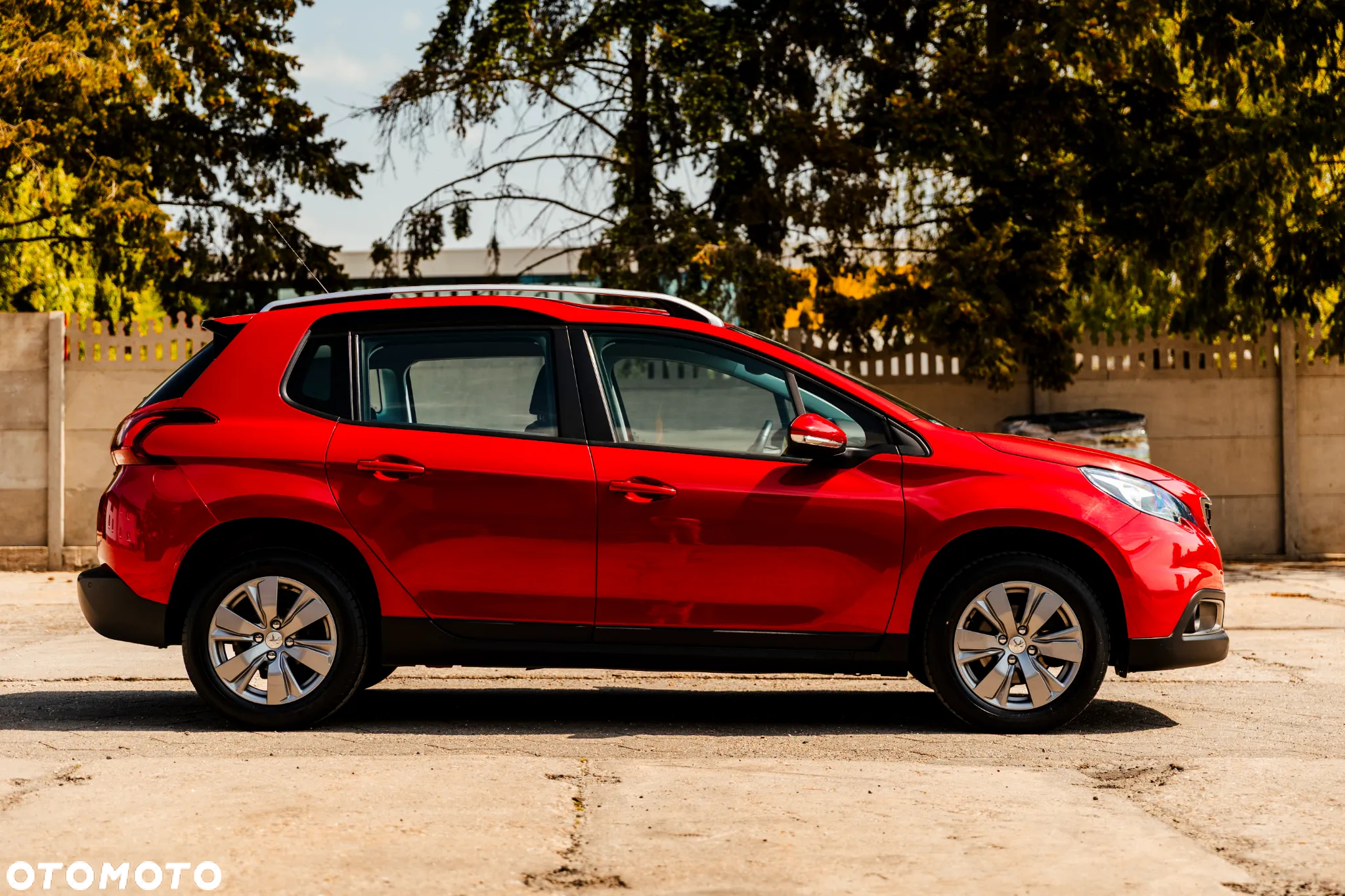 Peugeot 2008 1.2 Pure Tech Active S&S EAT6 - 4
