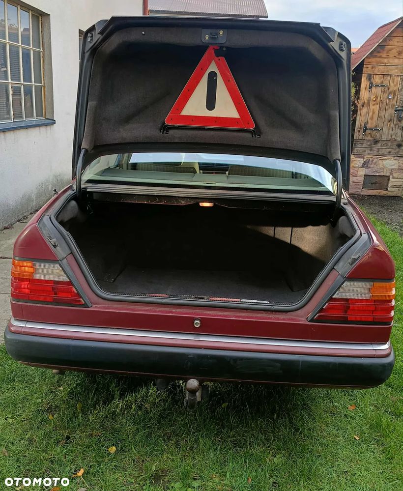 Mercedes-Benz W124 (1984-1993) - 9