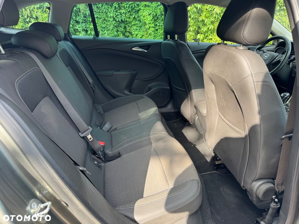 Opel Astra 1.4 Turbo Start/Stop Edition - 9