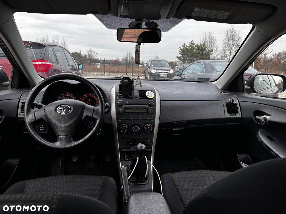 Toyota Corolla 1.6 VVT-i Terra - 23