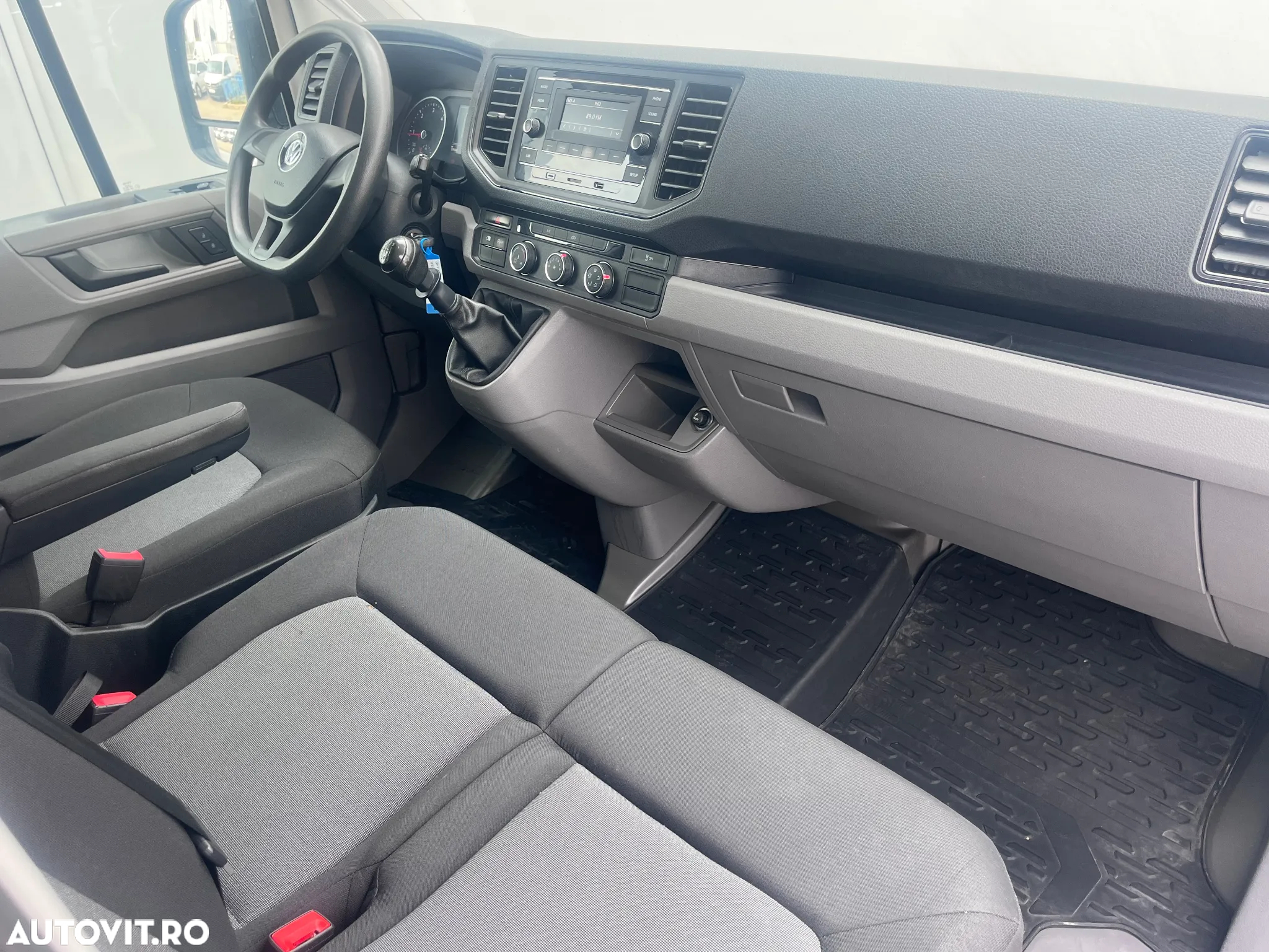 Volkswagen CRAFTER - 9