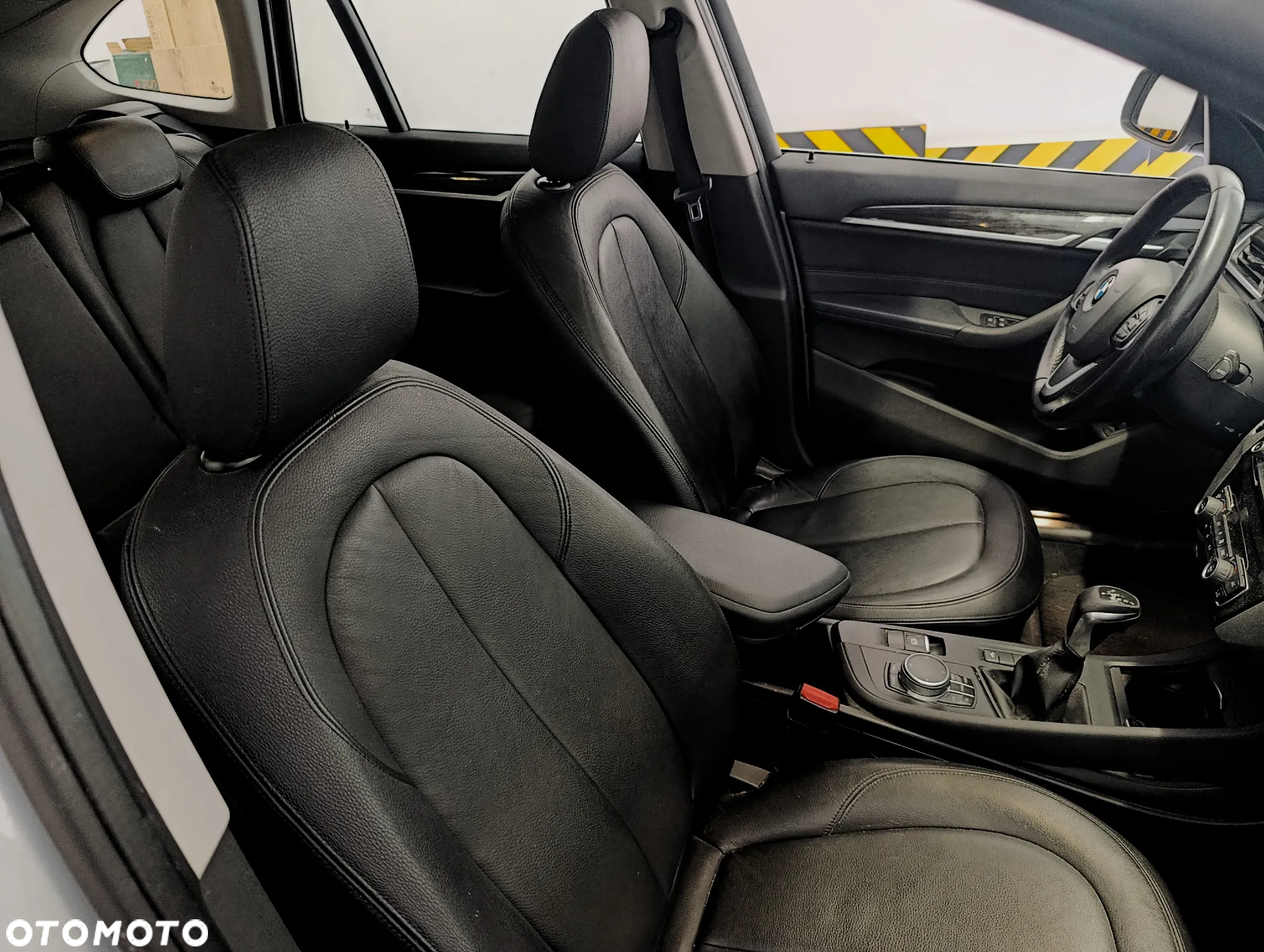 BMW X1 xDrive25d Advantage - 16