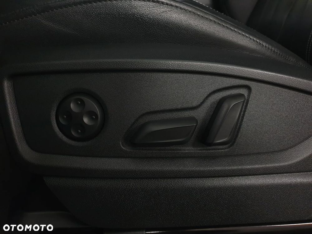 Audi Q5 40 TDI quattro S tronic S line - 33