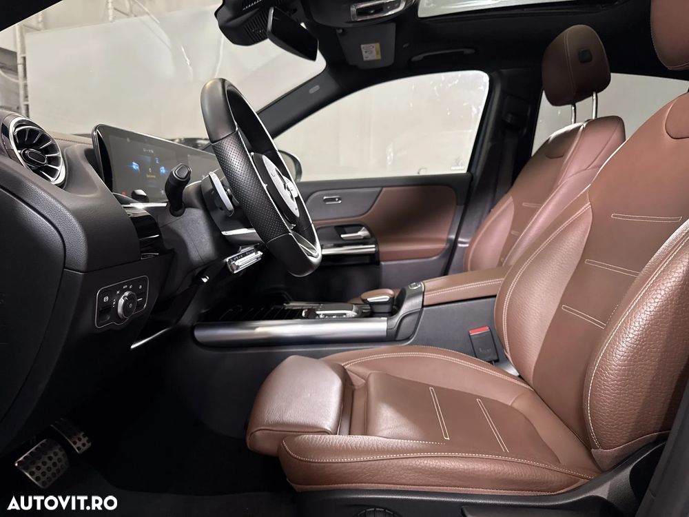 Mercedes-Benz GLA - 26