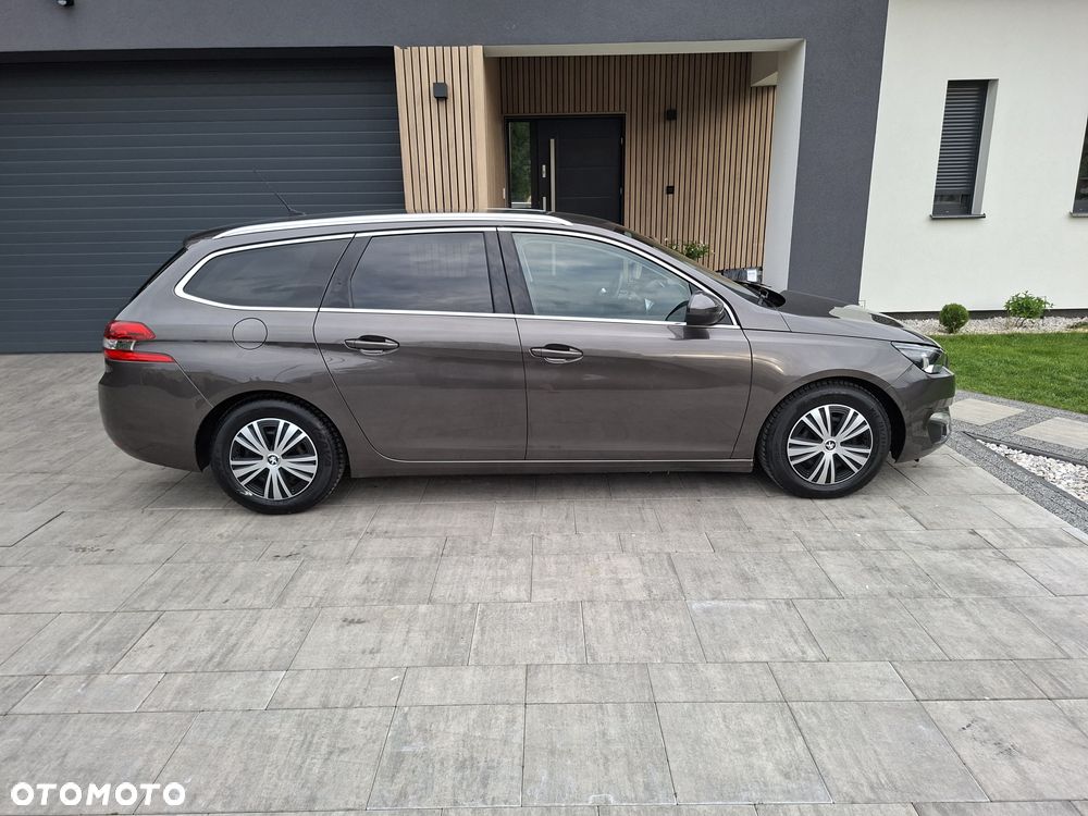 Peugeot 308 1.6 BlueHDi Allure S&S - 5