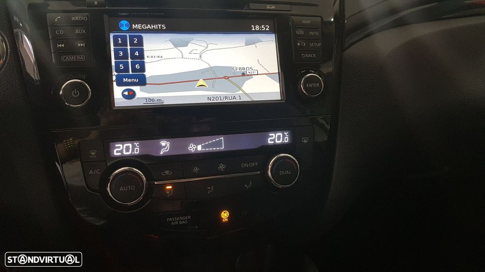 Nissan Qashqai 1.5 dCi N-Connecta - 16