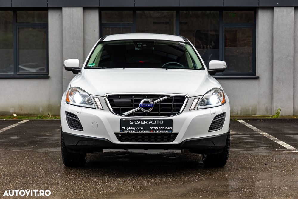 Volvo XC 60 D4 AWD Geartronic Summum - 26