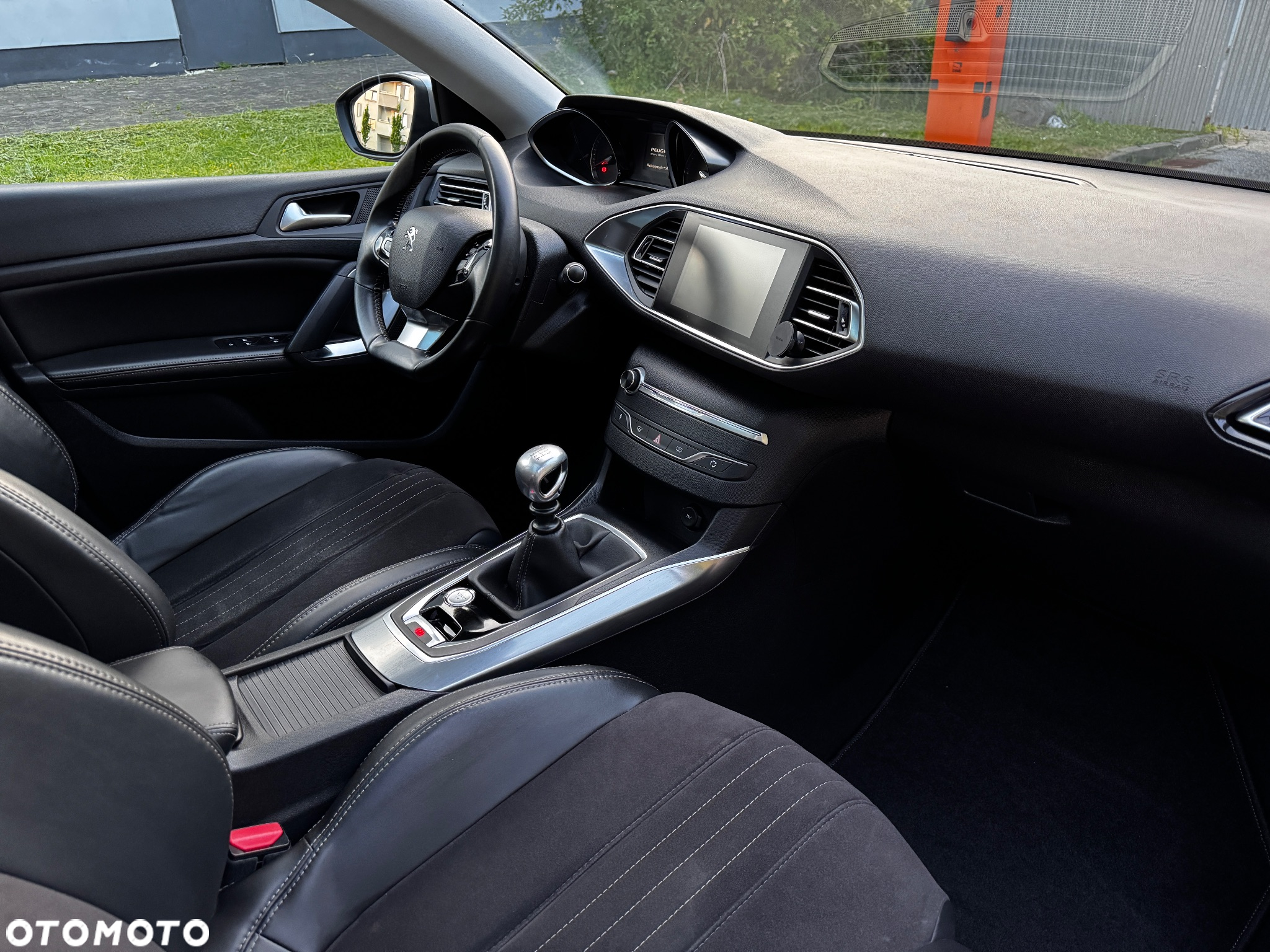 Peugeot 308 SW PureTech 130 Stop & Start Allure - 12
