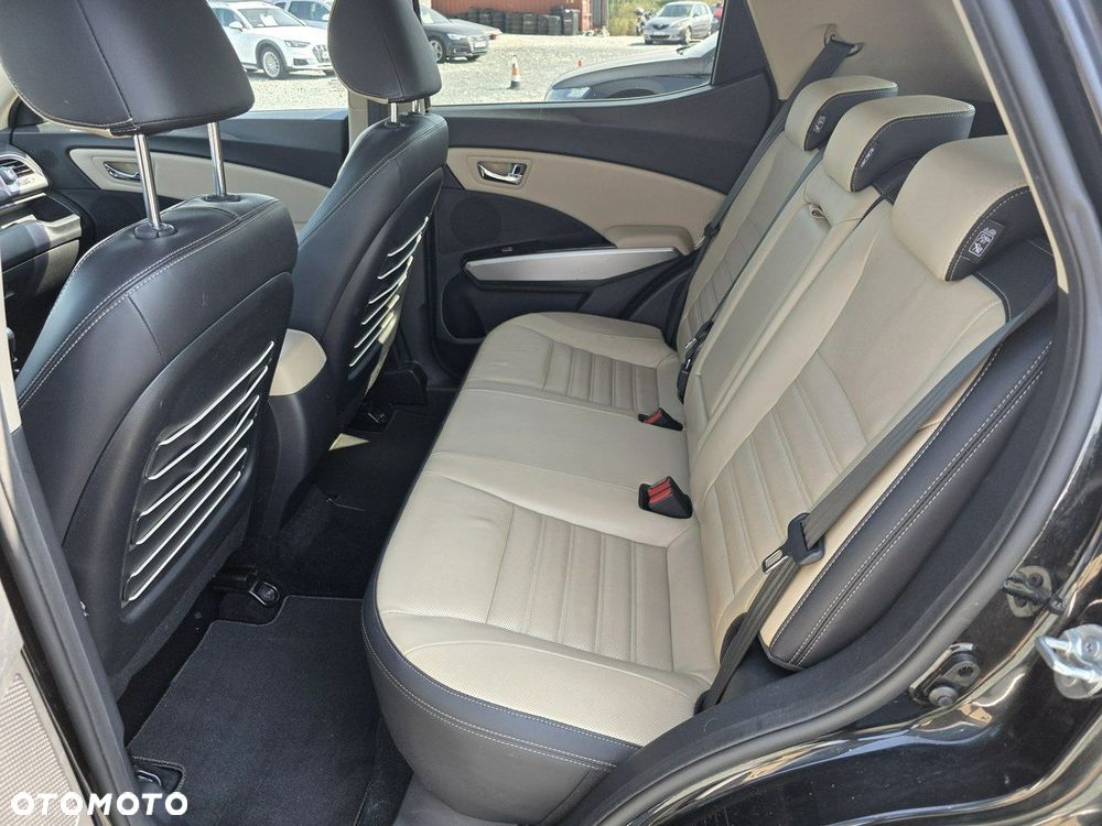 SsangYong/KGM Tivoli 1.6 D Crystal Base - 13