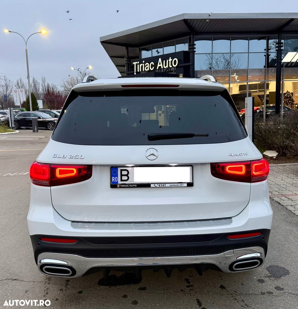 Mercedes-Benz GLB - 8