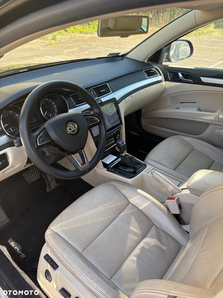 Skoda Superb 2.0 TSI Elegance DSG - 4