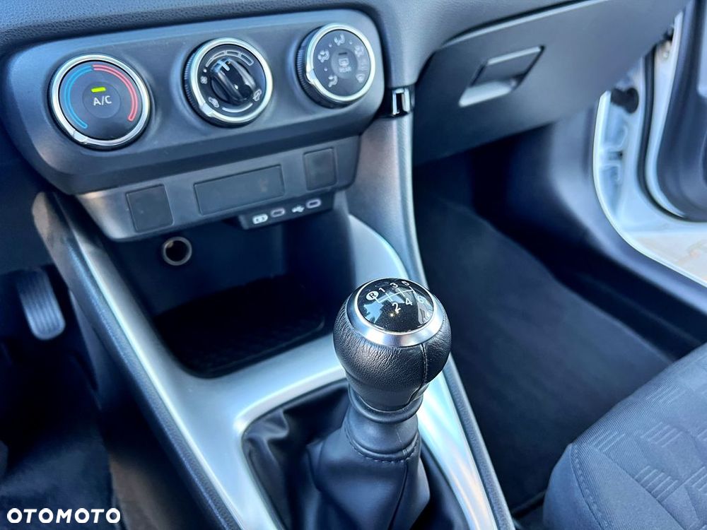 Toyota Yaris 1.5 Comfort - 13