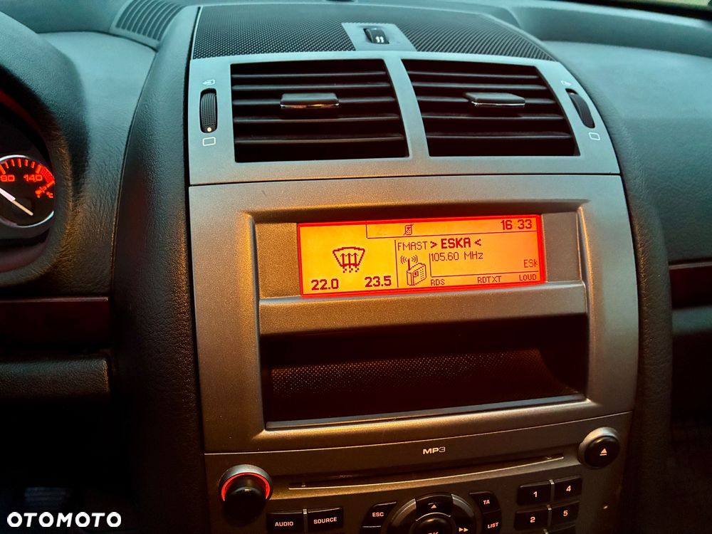 Peugeot 407 2.0 Premium Navtech - 30