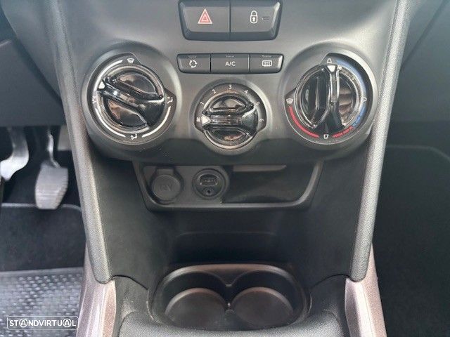 Peugeot 2008 1.6 BlueHDi Style - 7