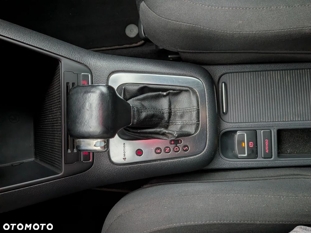 Volkswagen Tiguan - 16