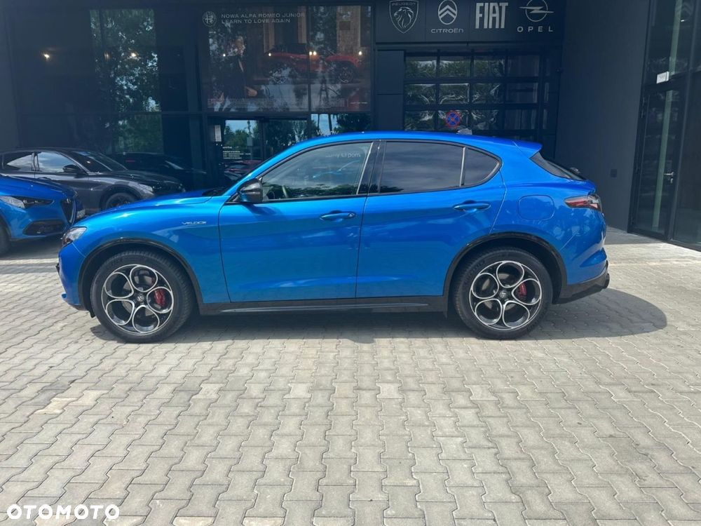 Alfa Romeo Stelvio - 10