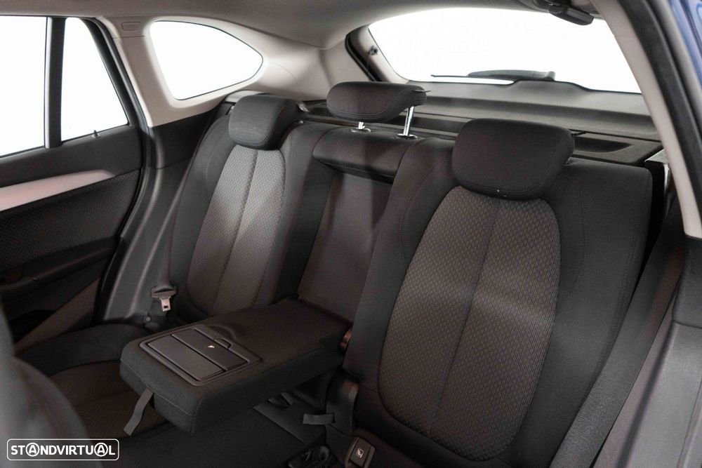 BMW X1 25 e xDrive Corporate Edition - 14